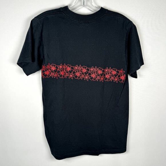 Vintage 90s Guess Men's T-Shirt Floral Beach Hawaiian Style Black Size S - Picture 3 of 7